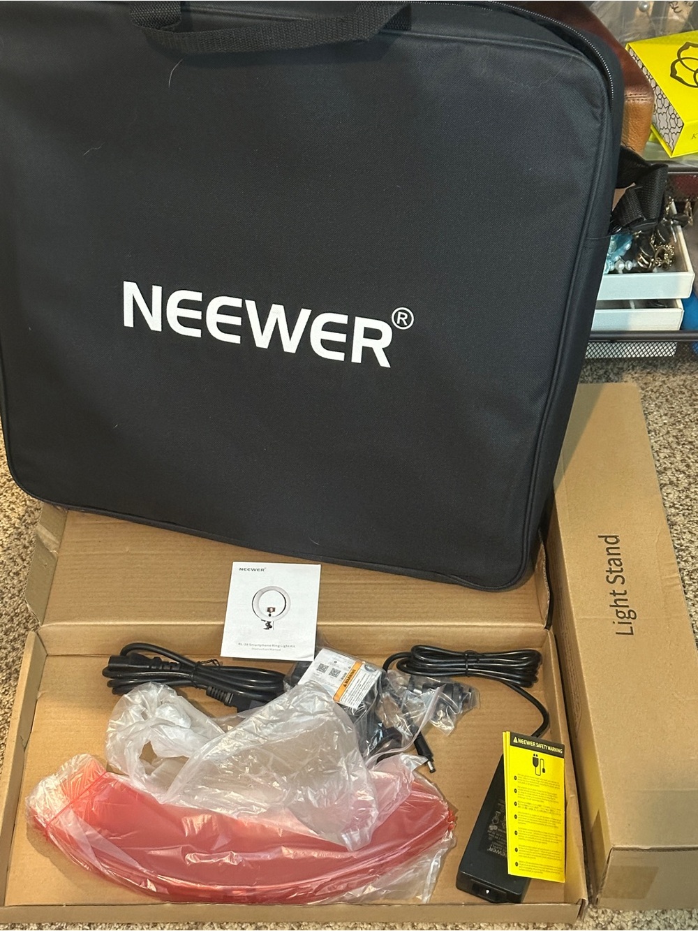 Neewer Ring Light Kit with Carrying Case, light stand, plug cords and red covers